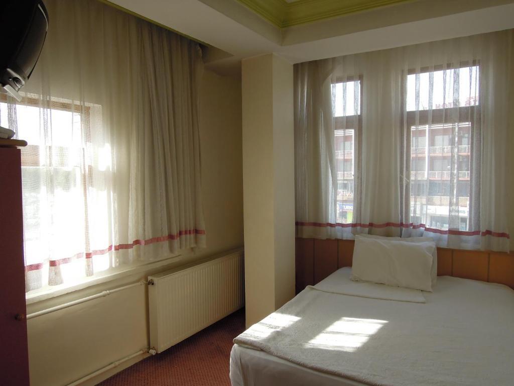 Ankara Hotel Konya Esterno foto